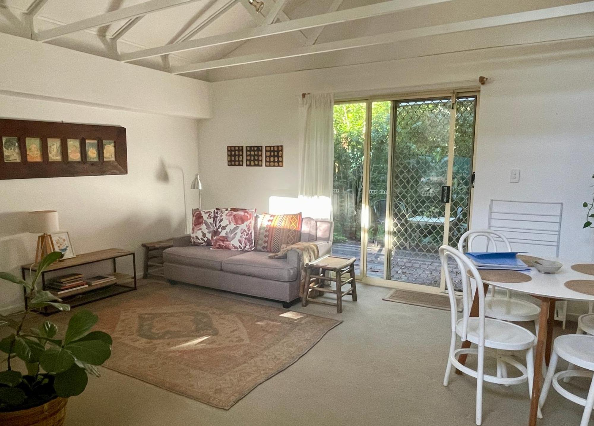ביירון ביי Lilli Pilli Guesthouse מראה חיצוני תמונה
